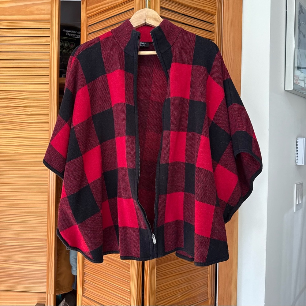 Jones New York Red,Black Knit Jacket Sweater Shawl ZipUp Poncho with open arms